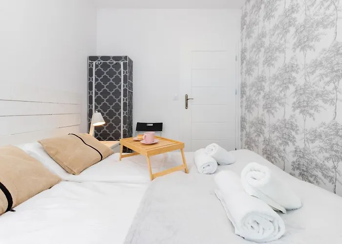 Stylish Rajska With Free Parking In Downtown By Renters Apartament *
