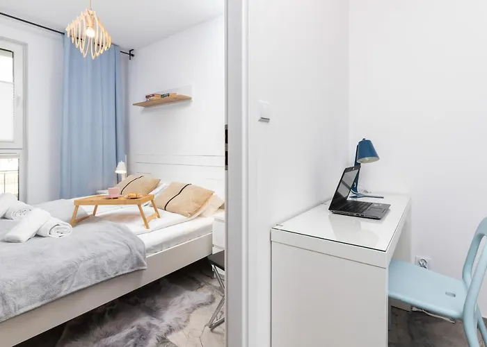 Stylish Rajska With Free Parking In Downtown By Renters Apartament *