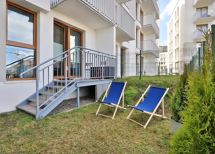 Stylish Rajska With Free Parking In Downtown By Renters Daire *