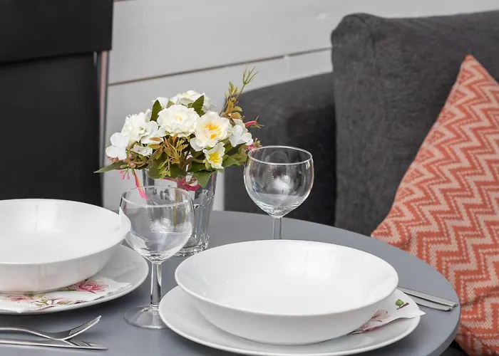 Stylish Rajska With Free Parking In Downtown By Renters *