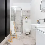 Stylish Rajska With Free Parking In Downtown By Renters Gdansk