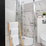 Stylish Rajska With Free Parking In Downtown By Renters Apartamento Gdansk