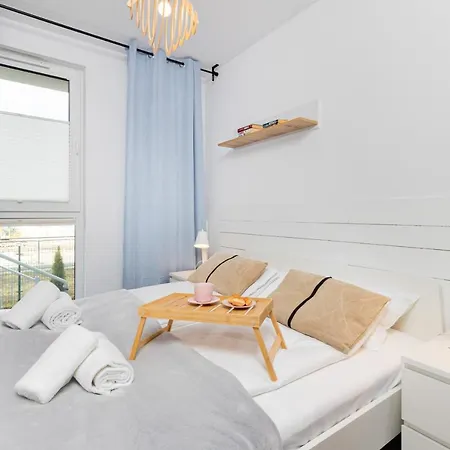 Stylish Rajska With Free Parking In Downtown By Renters Lejlighed *